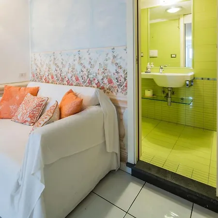 Luxurious By The Sea Apartment